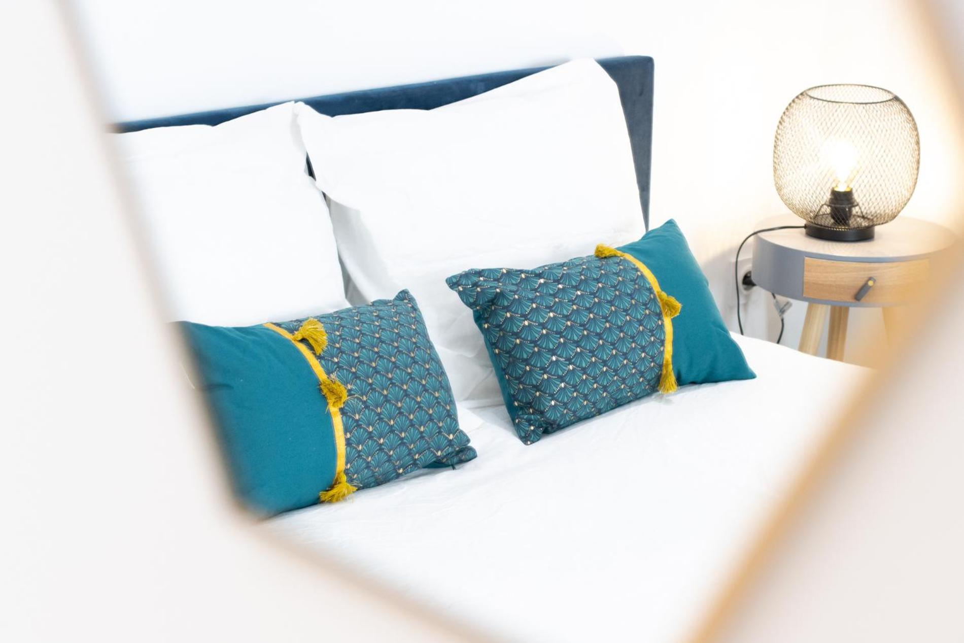 Apartamento Charmant Studio Climatise 'Alma 1' - Beziers Centre - Wifi Fibre - Netflix Exterior foto